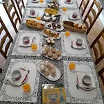 Chez Sally Et Mario Bed & Breakfast