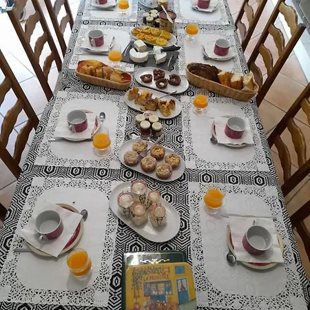Chez Sally Et Mario Отель типа 