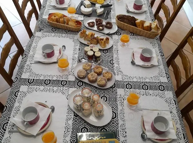 Chez Sally Et Mario Frühstückspension